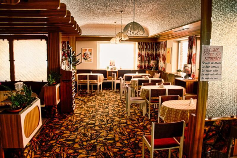 Cafe Rudi Living Bed & Breakfast Parcines Dış mekan fotoğraf